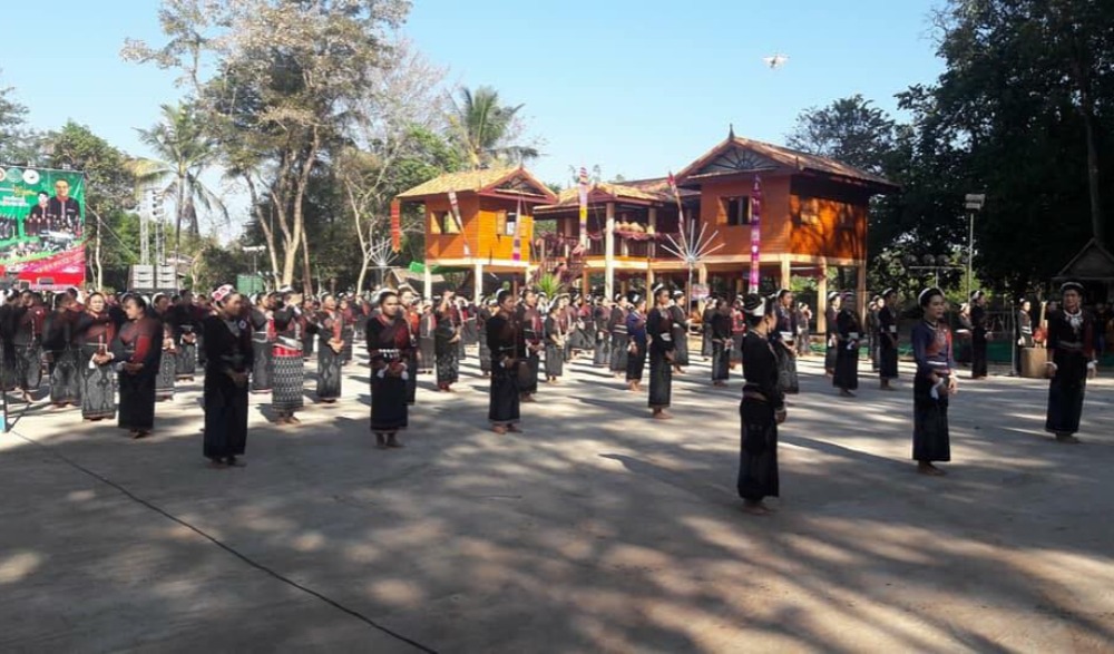 บุญเดือน 3 ประเพณีไขประตูเล้าชาวภูไท
