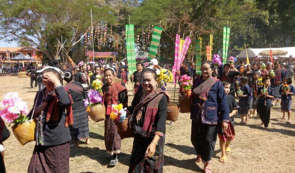 บุญเดือน 3 ประเพณีไขประตูเล้าชาวภูไท