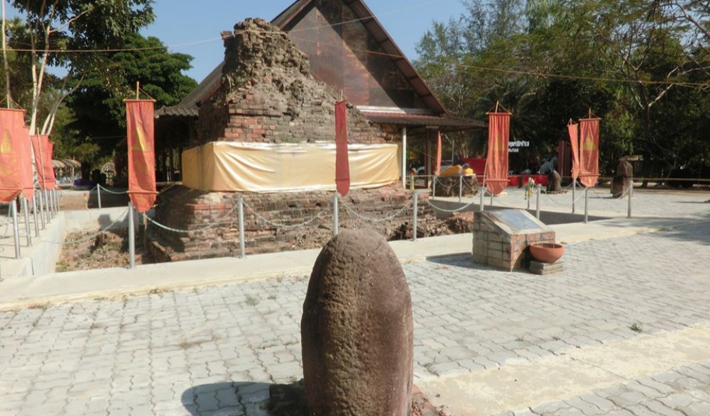 ประเพณีชนสามเผ่าภูไทชาวศรีธาตุ
