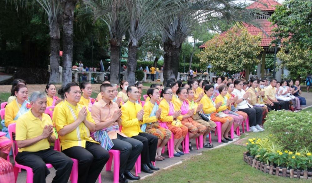 สืบสานประเพณีวันลอยกระทง