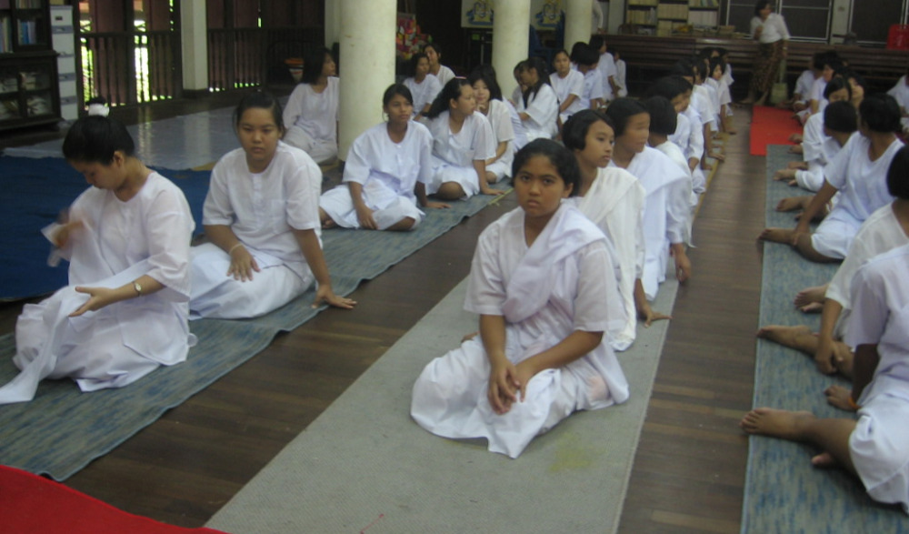 ปฏิบัติธรรมถวายพระราชกุศล พระบาทสมเด็จพระบรมชนกาธิเบศร มหาภูมิพลอดุลยเดชมหาราช บรมนาถบพิตร