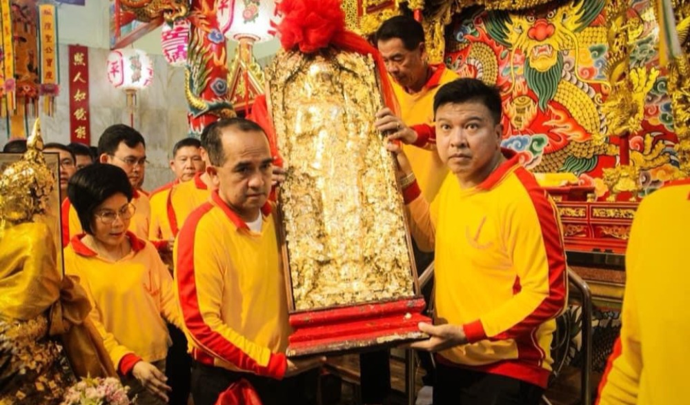 ประเพณีแห่เจ้าพ่อหลักเมืองสมุทรสาคร