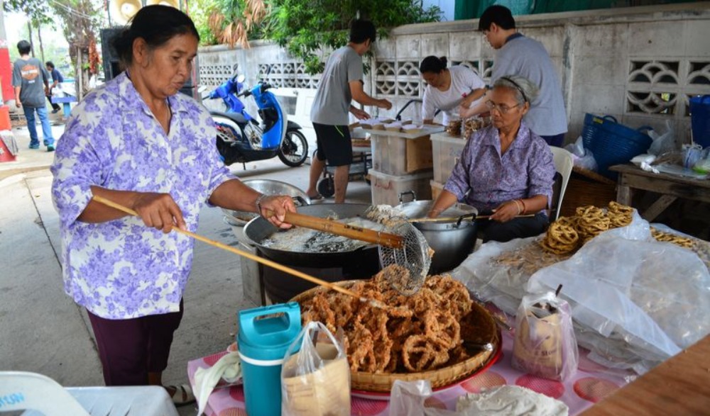 ประเพณีแห่พ่อคุณโขน