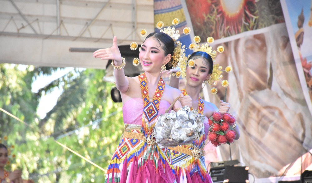งานของดีเมืองสุราษฎร์และกาชาดจังหวัดประจำปี ๒๕๖๔