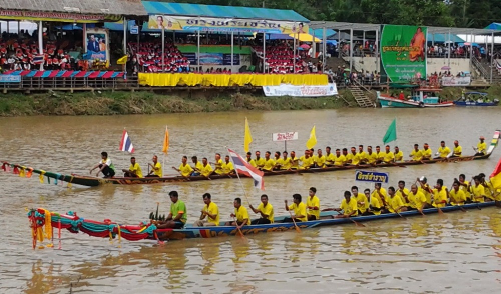 ประเพณีแห่พระแข่งเรือ ขึ้นโขนชิงธง