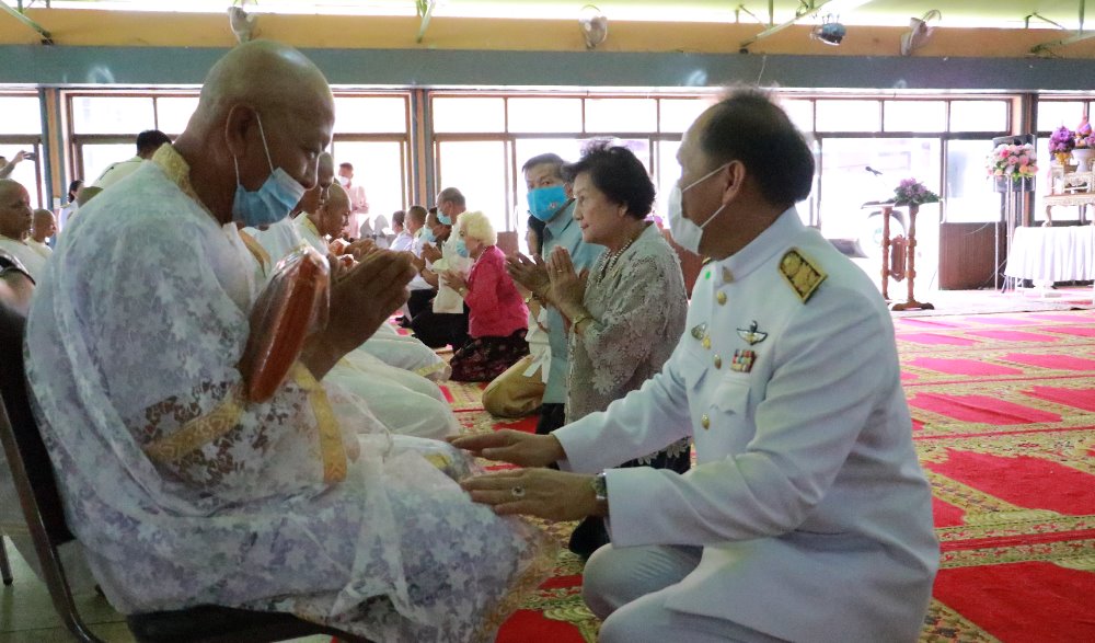 พิธีบรรพชาอุปสมบทพระภิกษุสามเณรและบวชศีลจาริณีภาคฤดูร้อนเฉลิมพระเกียรติสมเด็จพระกนิษฐาธิราชเจ้า กรมสมเด็จพระเทพรัตนราชสุดาฯ สยามบรมราชกุมารี