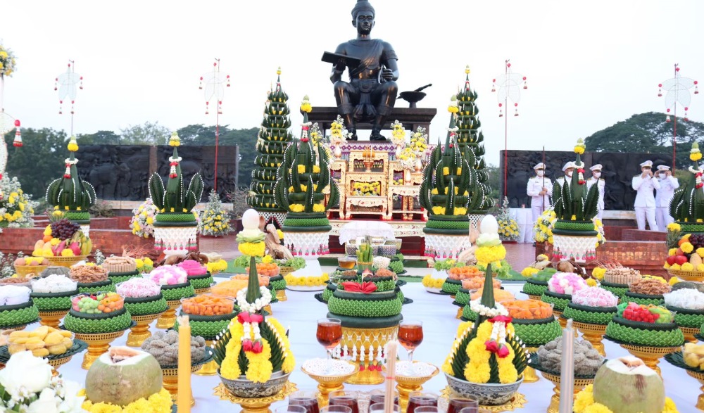 พิธีบวงสรวงวันพ่อขุนรามคำแหงมหาราช