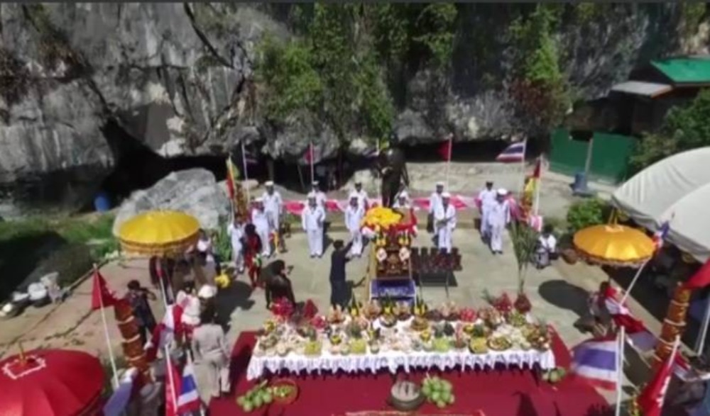 งานย้อนรอยประวัติศาสตร์ตามรอยพระพุทธเจ้าหลวง