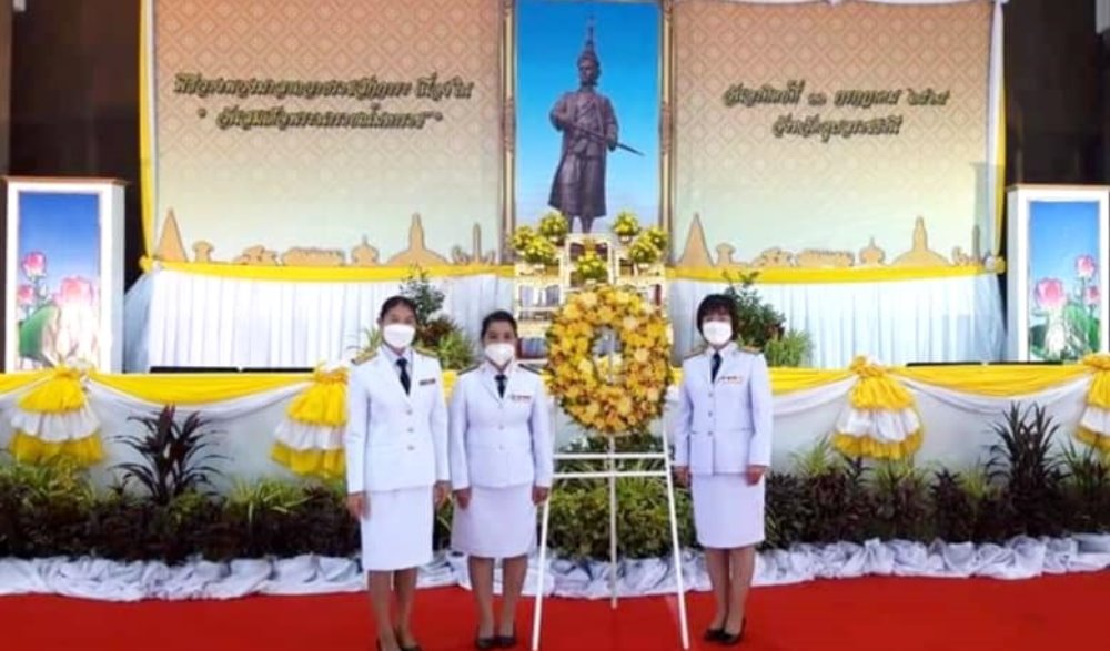 พิธีวางพวงมาลาถวายราชสักการะเนื่องใน "วันสมเด็จพระนารายณ์มหาราช