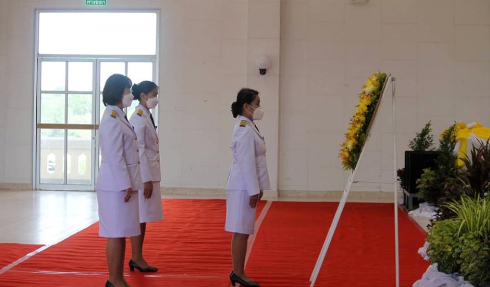 พิธีวางพวงมาลาถวายราชสักการะเนื่องใน "วันสมเด็จพระนารายณ์มหาราช