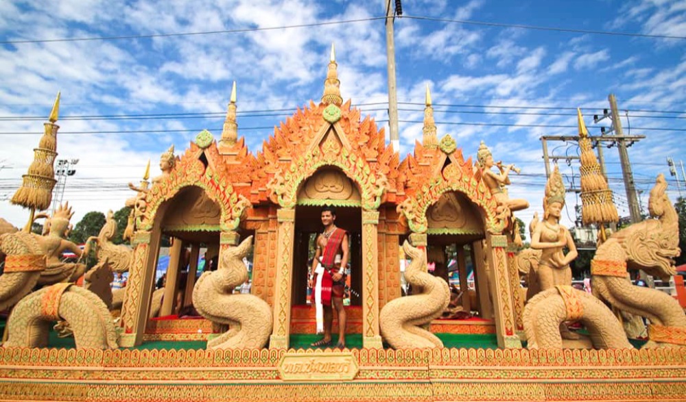 งานเทศกาลปลาไหล ข้าวใหม่หอมมะลิและงานกาชาด