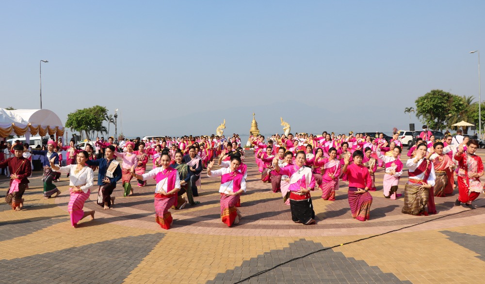 งานปรเพณีบวงสรวงพ่อขุนงำเมือง