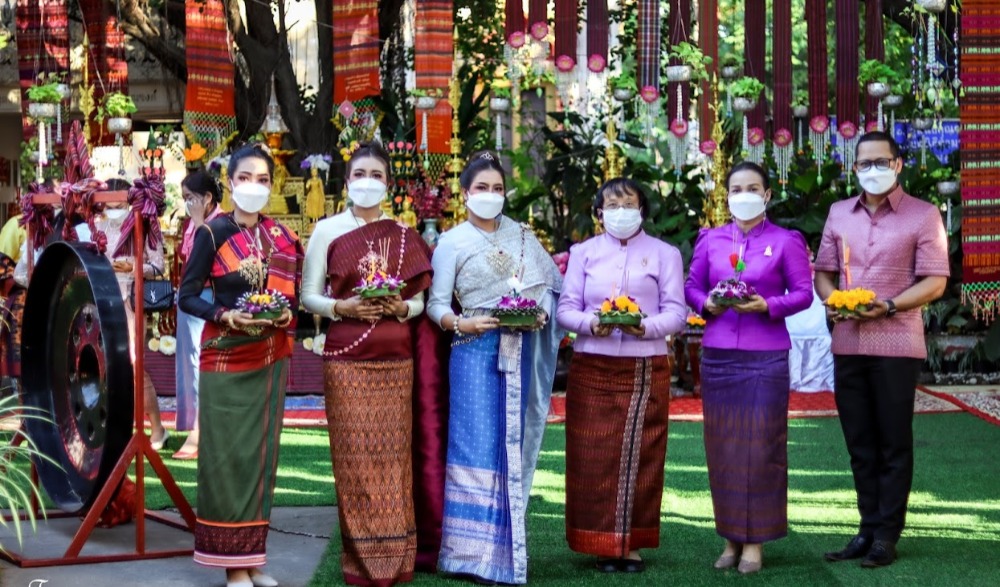 ประเพณีลอยกระทง