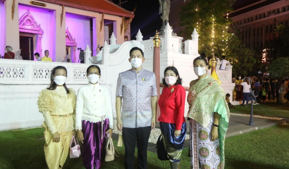 งาน "ใต้ร่มพระบารมี ๒๔๐ ปี กรุงรัตนโกสินทร์"