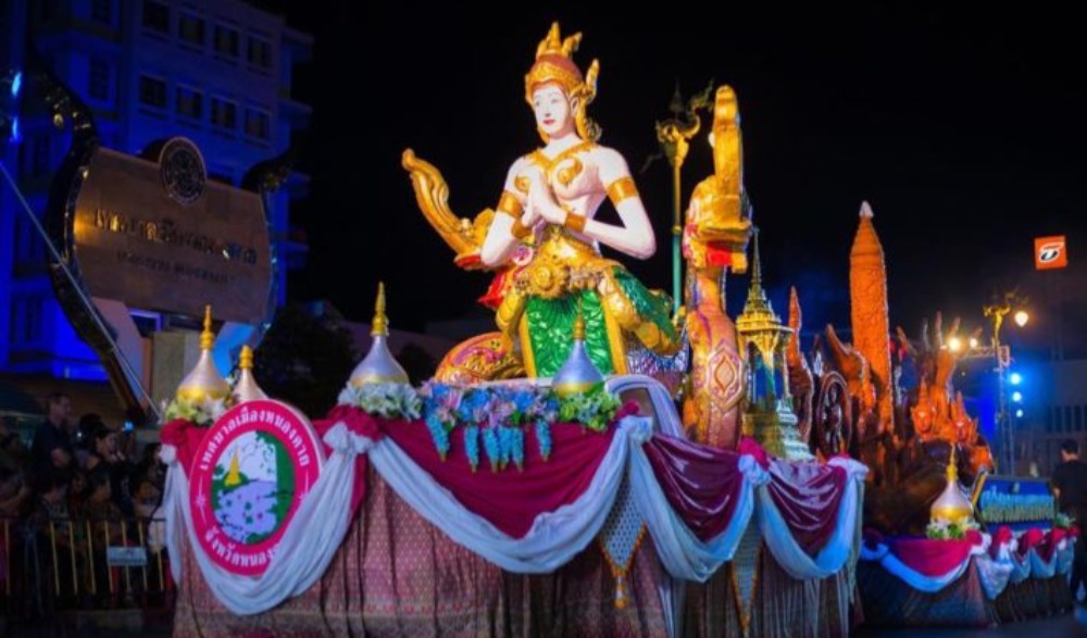 แห่เทียนพรรษา