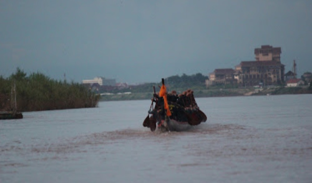 ประเพณีแข่งเรือ