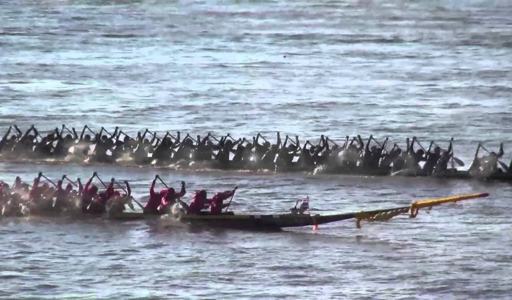 ประเพณีแข่งเรือ