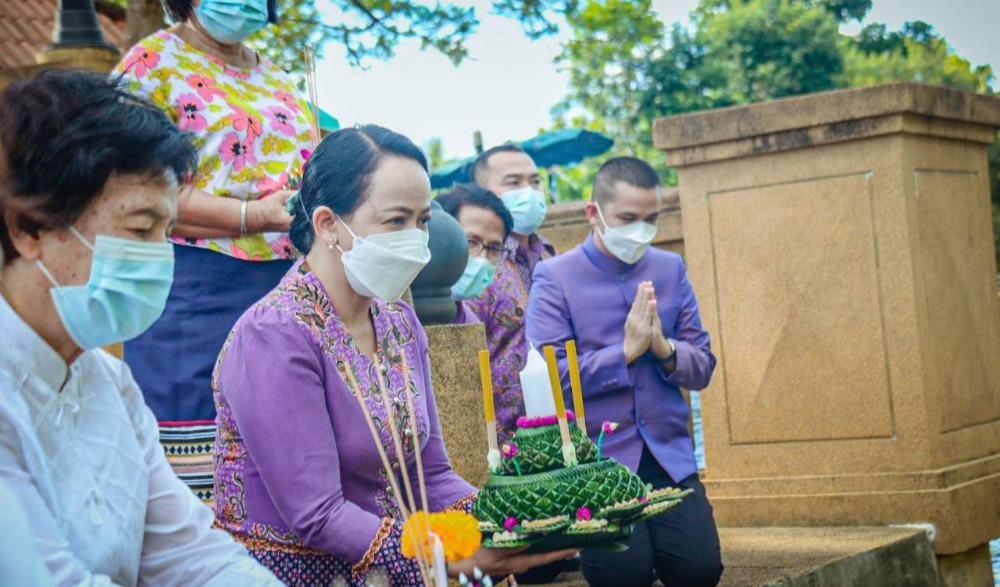 ประเพณีลอยกระทง