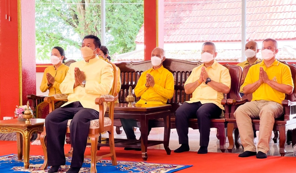 พิธีเจริญพระพุทธมนต์ถวายพระพรชัยมงคลแด่พระบาทสมเด็จพระเจ้าอยู่หัว สมเด็จพระนางเจ้าสิริกิติ์ พระบรมราชินีนาถพระบรมราชชนนีพันปีหลวง และสมเด็จพระนางเจ้าสุทิดาพัชรสุธาพิมลลักษณ พระบรมราชินี ประจำปีพุทธศักราช ๒๕๖๕