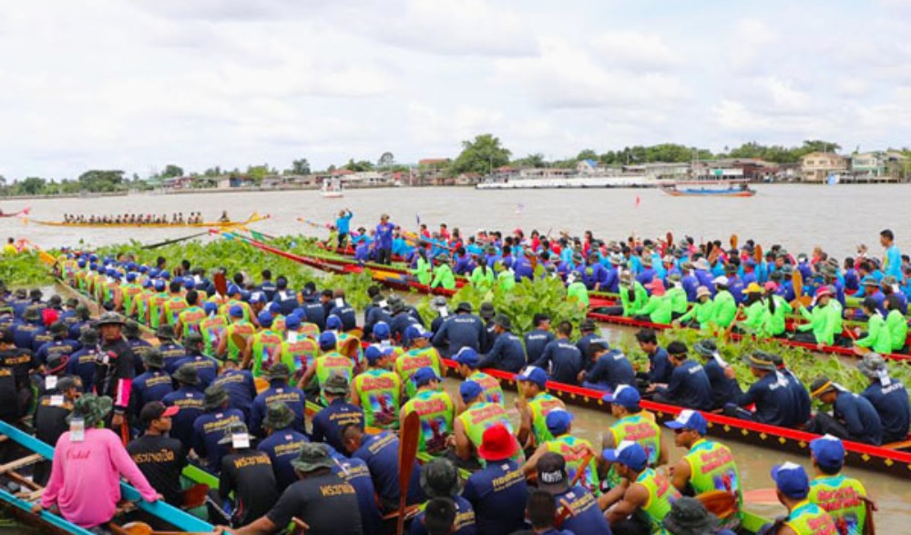 งานประเพณีแข่งเรือชิงถ้วยพระราชทาน ประจำปี 2565
