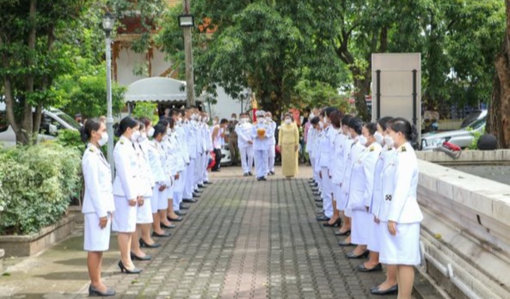 พิธีถวายเทียนพรรษาพระราชทานและผ้าอาบน้ำฝนพระราชทานที่ พระบาทสมเด็จพระเจ้าอยู่หัวฯ