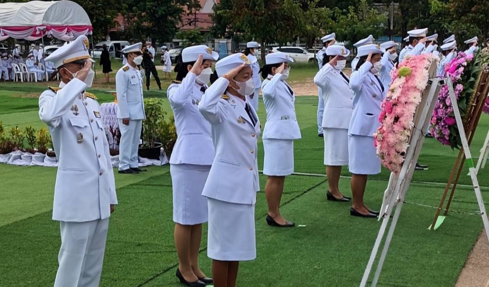 พิธีวางพวงมาลา เนื่องในวันคล้ายวันสวรรคต พระบาทสมเด็จพระจุลจอมเกล้าเจ้าอยู่หัว  “วันปิยมหาราช” ประจำปี ๒๕๖๕