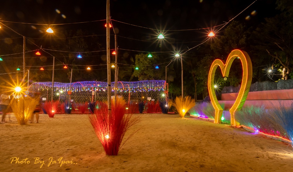งานประเพณีลอยกระทง บึงสีไฟ จังหวัดพิจิตร