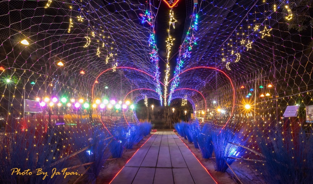 งานประเพณีลอยกระทง บึงสีไฟ จังหวัดพิจิตร