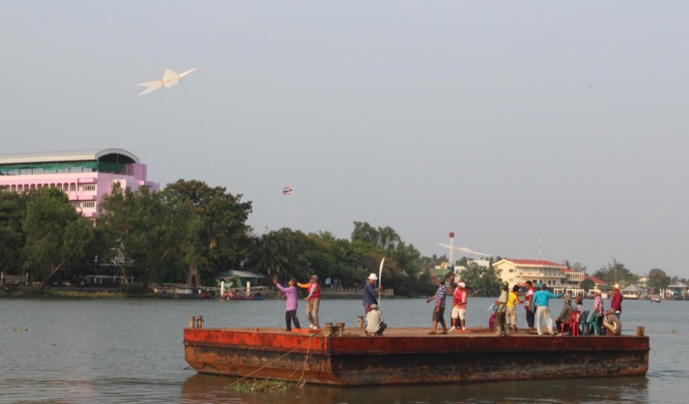 มหกรรมว่าวไทยและสืบสานกีฬาว่าวไทย “ศึกจ้าวเวหา เล่นว่าวกลางแม่น้ำ” ประจำปี ๒๕๖๖