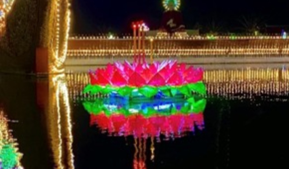 สืบสานประเพณีลอยกระทงและทอดกฐินสามัคคี