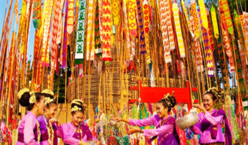 ประเพณีปี๋ใหม่เมือง สงกรานต์ล้านนา