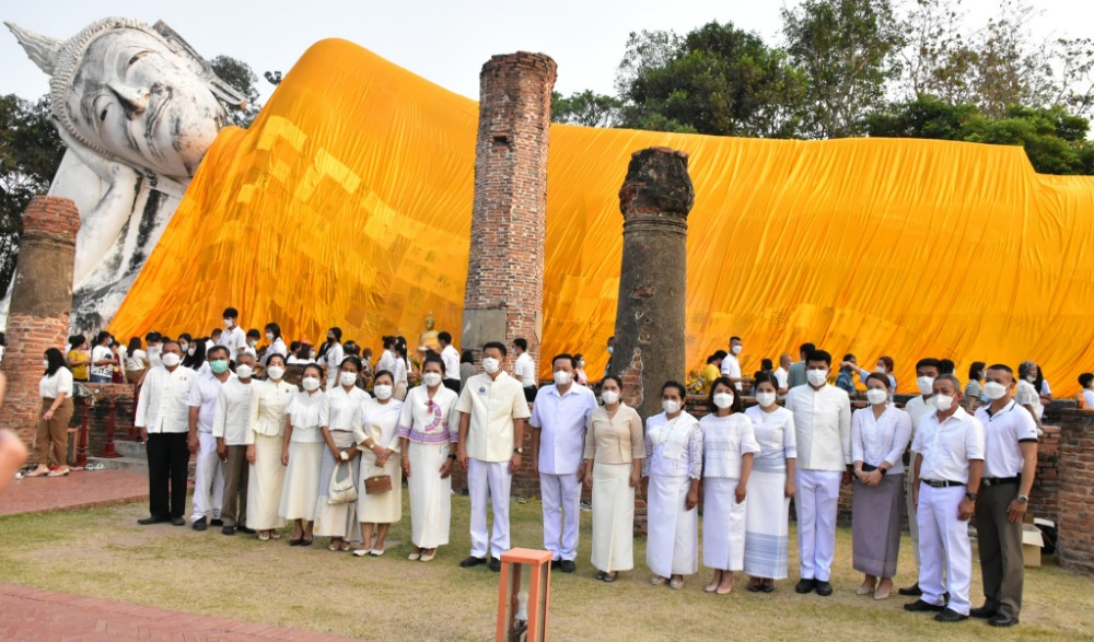 แห่ผ้าห่มพระพุทธไสยาสน์ ในโครงการสัปดาห์ส่งเสริมพระพุทธศาสนาเนื่องเทศกาลวันอาสาฬหบูชาพุทธศักราช ๒๕๖๖ จังหวัดอ่างทอง
