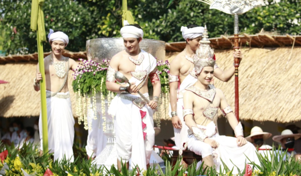 งานสลุงหลวง กลองใหญ่ ปีใหม่เมือง นครลำปาง ประจำปี พ.ศ. ๒๕๖๖