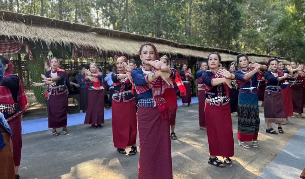ประเพณี “ต้นบุญจุลกฐิน คืนถิ่นภูไท”