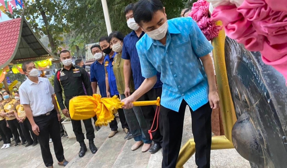 งานนมัสการรอยพระพุทธบาทเขาสมอแคลง