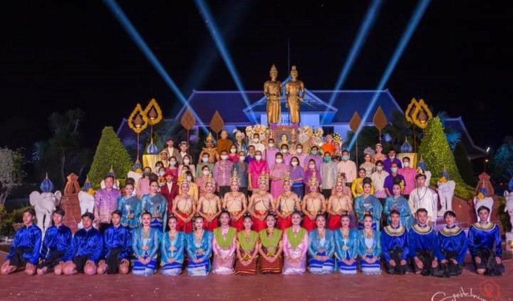 งานน้อมรำลึกวีรกรรมแห่งพ่อขุนศรีอินทราทิตย์และพ่อขุนผาเมือง