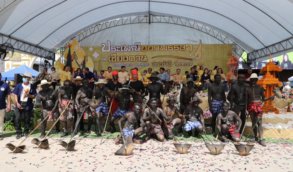 งานประเพณีออกพรรษาที่เชียงคาน