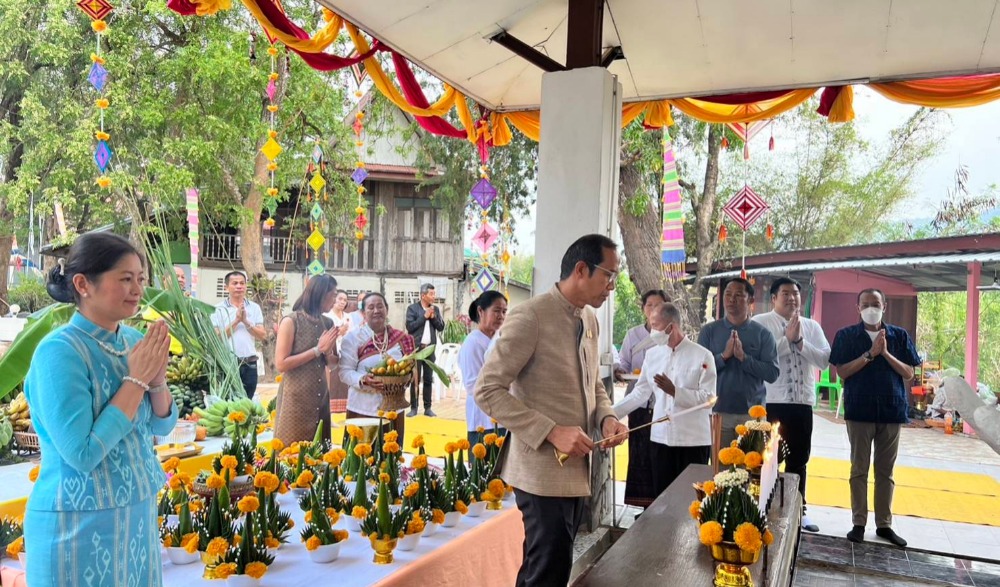 งานประเพณีบวงสรวงพญาช้าง นางผมหอม