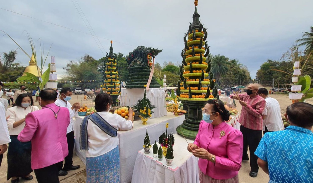 งานประเพณี”สักการะหลวงพ่อพระไชยเชษฐาธิราช ประเพณีบุญข้าวจี่ใหญ่”