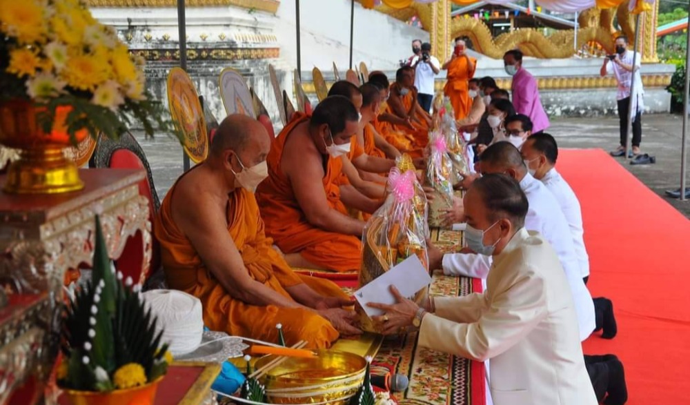 งานประเพณี”สักการะหลวงพ่อพระไชยเชษฐาธิราช ประเพณีบุญข้าวจี่ใหญ่”