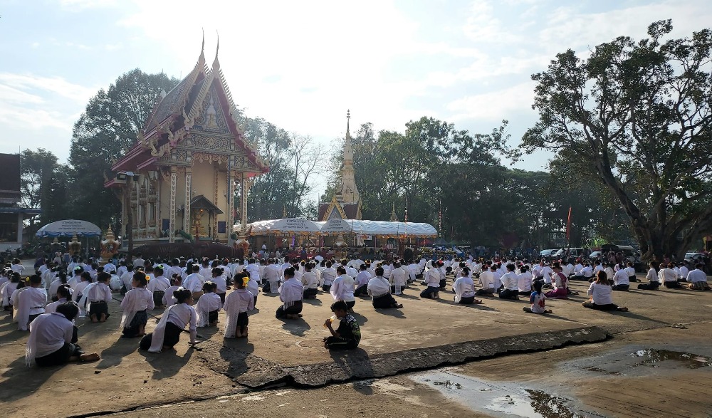 บุญเดือนสามนมัสการพระธาตุหาญเทาว์