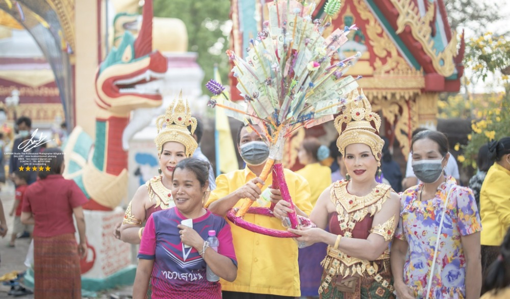 งานบุญประเพณีสรงกู่โบราณสถาน นมัสการหลวงปู่ชุน