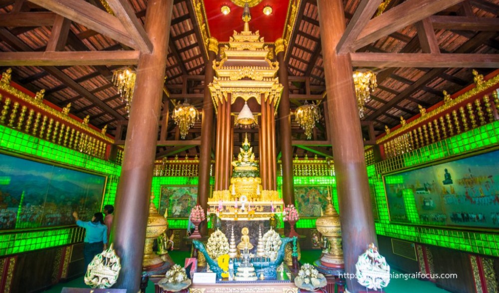 พีธีอัญเชิญ พระพุทธรตนากร นวุติวัสสานุสรณ์มงคล “พระหยกเชียงราย” ประดิษฐาน ณ พระอุโบสถวัดพระแก้ว