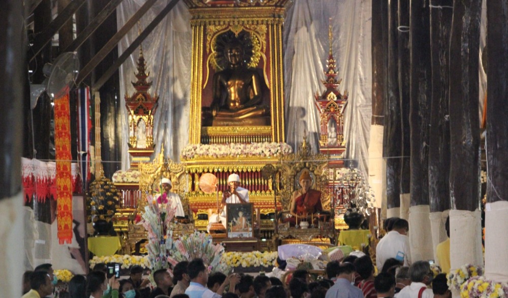 พิธีประเพณีเปลี่ยนผ้าครองสรีระครูบาอภิชัยขาวปี ครบรอบมรณะกาล ๔๖ ปี ประจำปี ๒๕๖๖ ลำพูน
