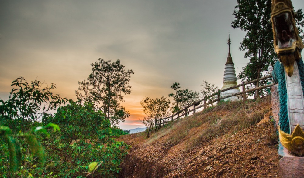 งาน " ท่องเที่ยวแผ่นดินหวิดและสรงน้ำพระธาตุแก้วสามสี (ขอุปคำ) ประจำปี 2566 " จ.ลำปาง