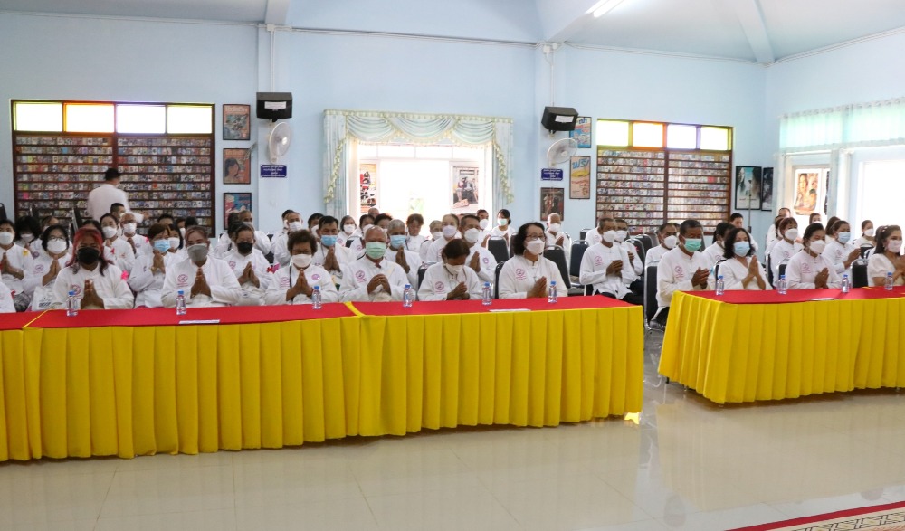 โครงการจัดกิจกรรมเข้าวัดปฏิบัติธรรมวันธรรมสวนะ  ภายใต้แนวคิด “ครอบครัวหิ้วตะกร้า ศรัทธาอิ่มบุญ อุดหนุนชุมชน”