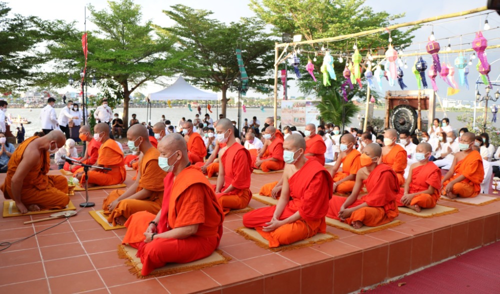 กิจกรรมงาน "เวียนเทียนทางน้ำกลางกว๊านพะเยา ครั้งที่ ๔๘ เนื่องในวันวิสาขบูชา"