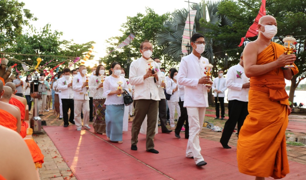 กิจกรรมงาน "เวียนเทียนทางน้ำกลางกว๊านพะเยา ครั้งที่ ๔๘ เนื่องในวันวิสาขบูชา"