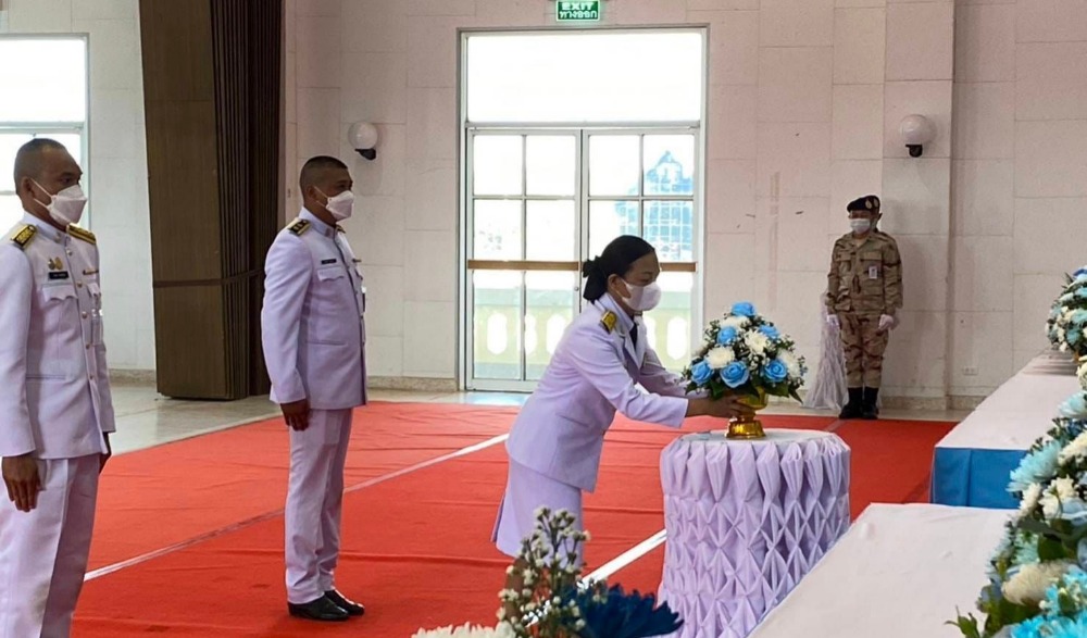 พิธีวางพานพุ่มดอกไม้ถวายราชสักการะ เนื่องในพิธีเฉลิมฉลองวาระครบรอบ ๑๐๐ ปี วันประสูติ สมเด็จพระเจ้าพี่นางเธอ เจ้าฟ้ากัลยาณิวัฒนา กรมหลวงนราธิวาสราชนครินทร์