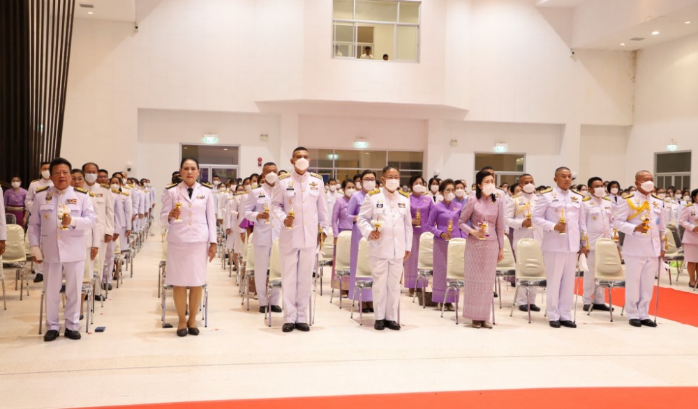 พิธีวางพานพุ่มและจุดเทียนถวายพระพรชัยมงคลสมเด็จพระนางเจ้าสุทิดา พัชรสุธาพิมลลักษณ พระบรมราชินีเนื่องในโอกาสวันเฉลิมพระชนมพรรษา ๓ มิถุนายน ๒๕๖๖